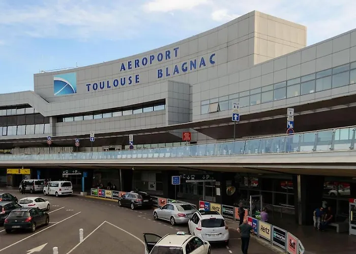 L'elegance Urbaine-clim-parking Gratuit Dans Rue Toulouse