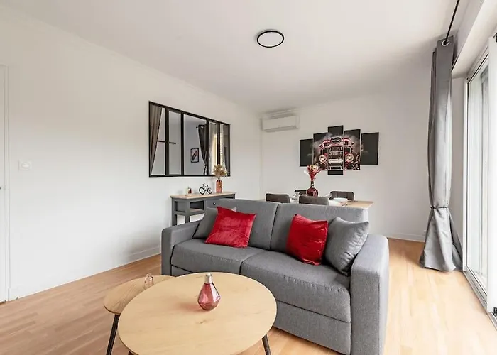 L'elegance Urbaine-clim-parking Gratuit Dans Rue